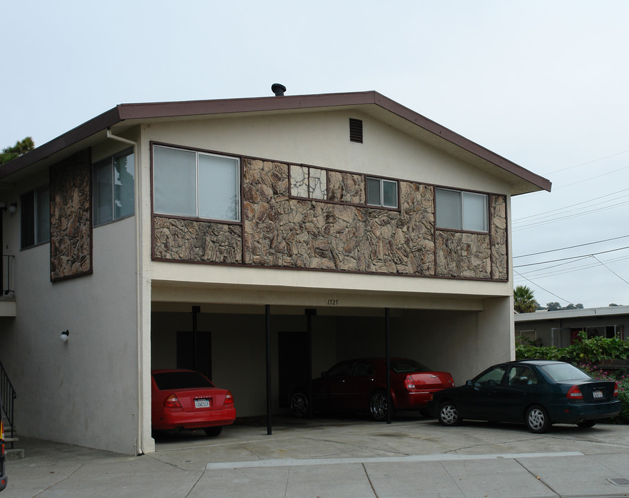 1525 Broadway Ave in San Pablo, CA - Foto de edificio