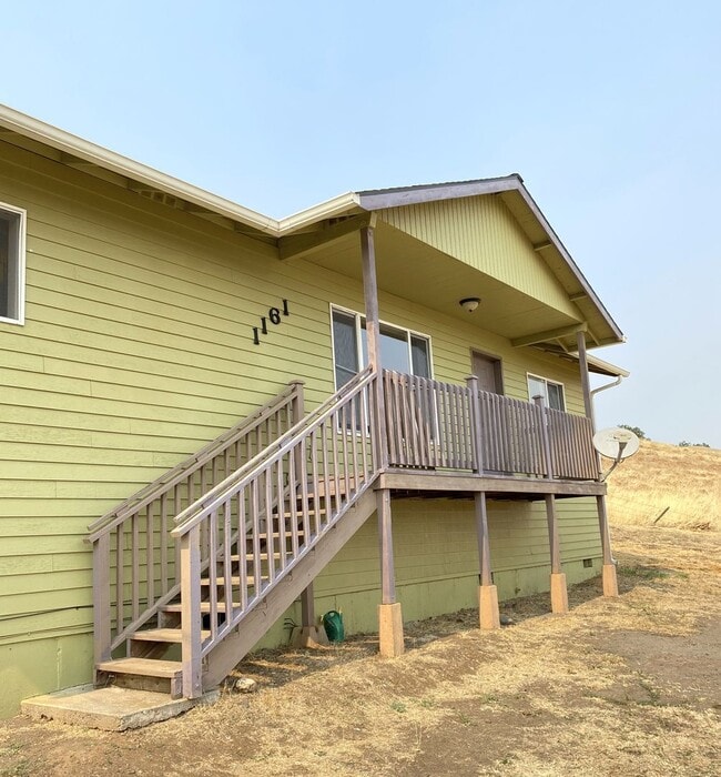 property at 1161 Murray Dr W