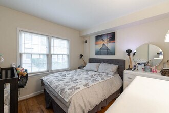 4450 MacArthur Blvd NW in Washington, DC - Building Photo - Building Photo