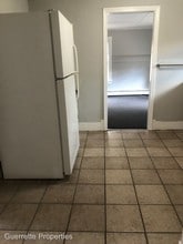 2 Silver Pl in Waterville, ME - Building Photo - Building Photo