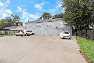 116 Marian Ave in Baytown, TX - Building Photo - Building Photo