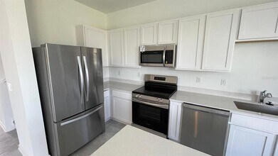 2541 Skyline Lp in Kissimmee, FL - Building Photo - Building Photo