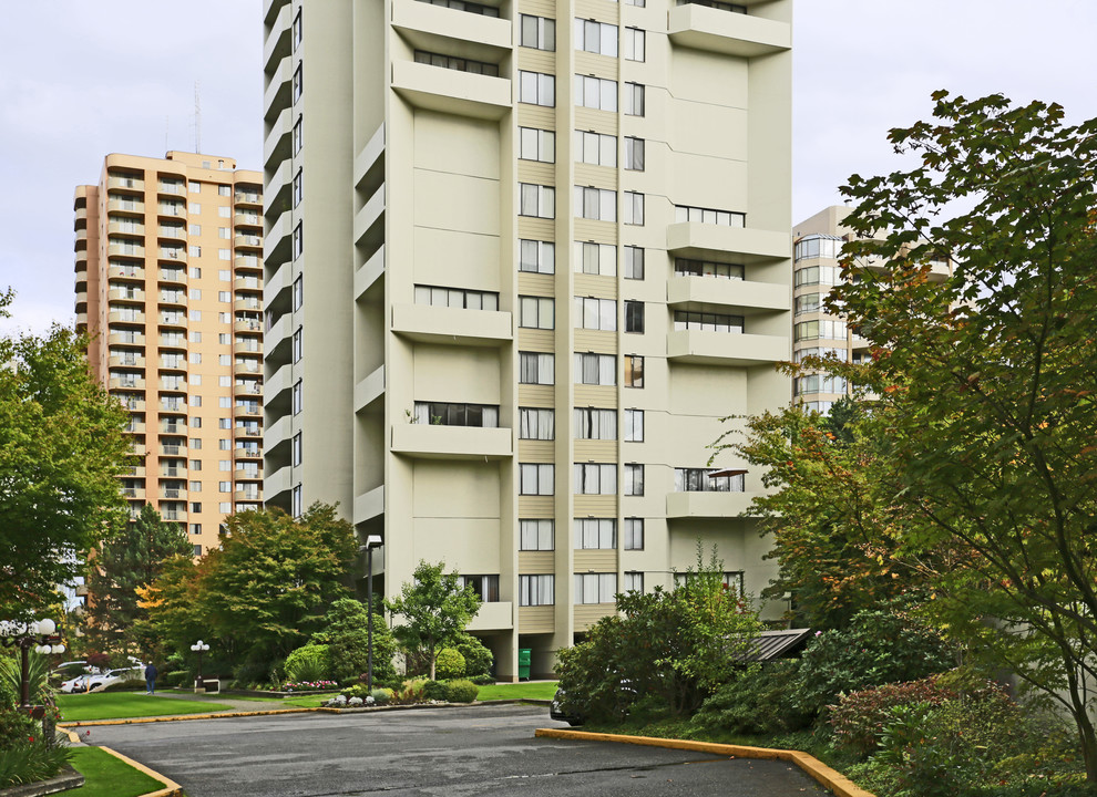 Times Square in Burnaby, BC - Building Photo