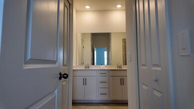 14883 White Pearl Rd in Punta Gorda, FL - Building Photo - Building Photo