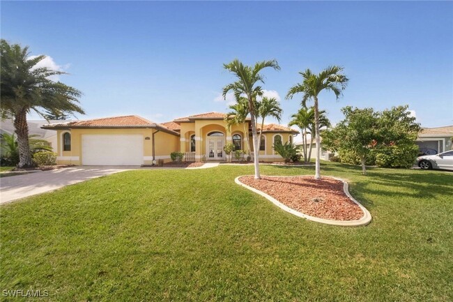 2818 SE 6th Ave in Cape Coral, FL - Building Photo - Building Photo