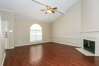 401 Meadow St in Saginaw, TX - Building Photo - Building Photo