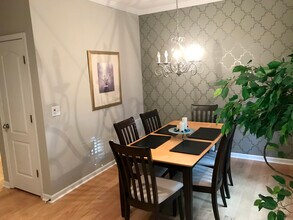 1151 Village Ct SE in Atlanta, GA - Building Photo - Building Photo