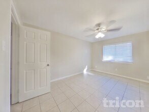 1718 Kingston Dr in Lewisville, TX - Building Photo - Building Photo