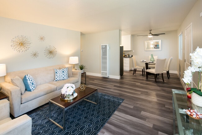 Vivante Apartments in Hayward, CA - Foto de edificio - Building Photo