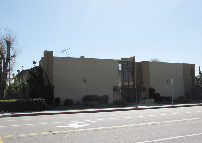 11816 Downey Ave in Downey, CA - Foto de edificio - Building Photo