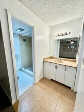 3300 Spanish Moss Ter, Unit 302 in Lauderhill, FL - Foto de edificio - Building Photo