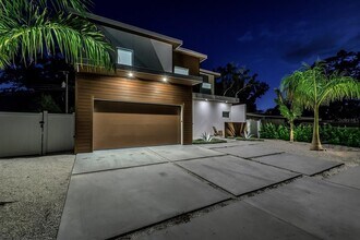 2314 Floyd St in Sarasota, FL - Building Photo - Building Photo