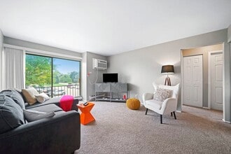 Flats at Gladstone in Glendale Heights, IL - Foto de edificio - Building Photo