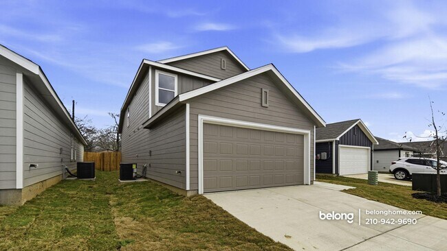 13864 Hidden Oasis in San Antonio, TX - Building Photo - Building Photo