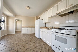 1132 Hancock Ave in Bridgeport, CT - Building Photo - Building Photo