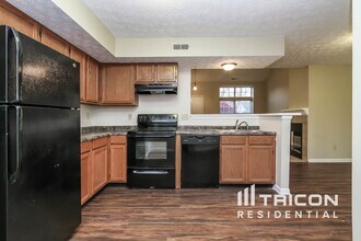 5006 Aspen Crest Ln in Indianapolis, IN - Building Photo - Building Photo