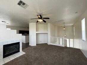 4058 Via Dana Ave in Las Vegas, NV - Foto de edificio - Building Photo