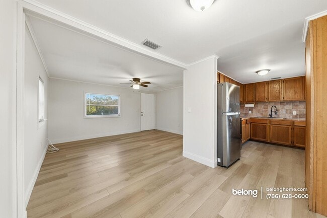 property at 1520 Hunter Rd