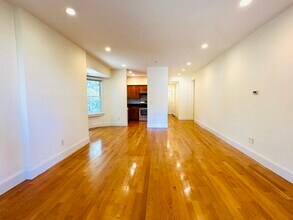 10 Selkirk Rd, Unit 2 in Boston, MA - Building Photo - Building Photo