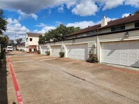 2506 Bering Dr photo'