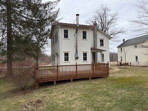 100 Summerset Rd in Stuyvesant, NY - Foto de edificio - Building Photo