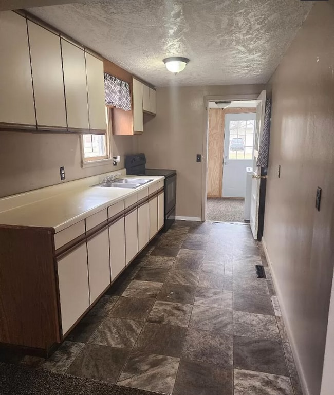 property at 15-17 6th St NE