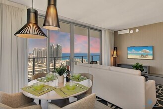 4010 S Ocean Dr in Hollywood, FL - Building Photo - Building Photo