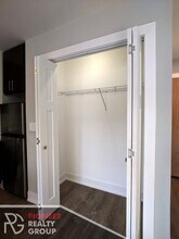 507 W Barry Ave, Unit #445-301 in Chicago, IL - Building Photo - Building Photo