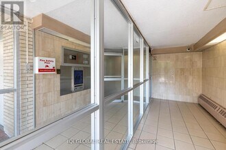 390 Dixon Rd in Toronto, ON - Building Photo - Building Photo
