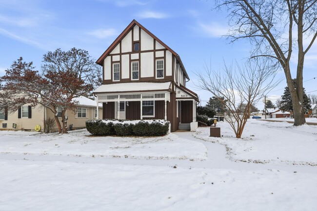 503 W Palace Row in Geneseo, IL - Building Photo - Building Photo