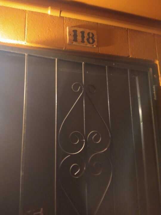 2333 E Glenn St in Tucson, AZ - Building Photo
