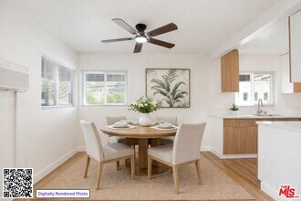 8440 Willoughby Ave in Los Angeles, CA - Building Photo - Building Photo