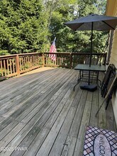 462 Engvaldsen Rd in Hawley, PA - Building Photo - Building Photo