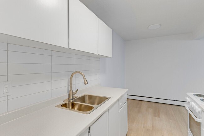 Muttart in Edmonton, AB - Building Photo - Building Photo