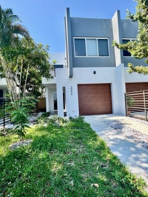 3056 SW 18th St in Miami, FL - Building Photo - Building Photo