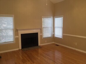 7 Oleander Pt in Greensboro, NC - Building Photo - Building Photo