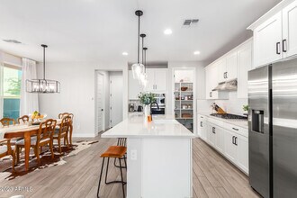 2029 W Kinfield Trail in Phoenix, AZ - Building Photo - Building Photo