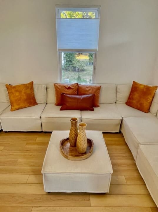 355 Lake Ave in Oakhurst, NJ - Foto de edificio - Building Photo