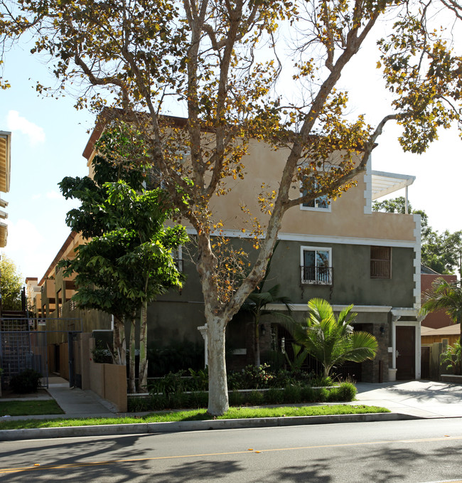 Villa Alegra Apartments in Santa Ana, CA - Building Photo - Building Photo