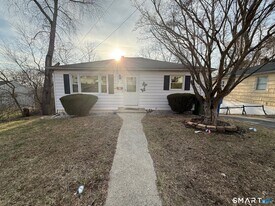 63 Macauley Ave in Waterbury, CT - Building Photo