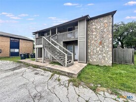 608 Bracewood Cir in San Marcos, TX - Building Photo