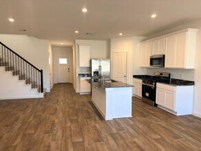 8038 Marchese Dr in Richmond, TX - Building Photo - Building Photo