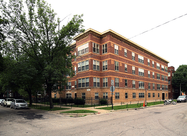 4654-56 N. Monticello Ave.