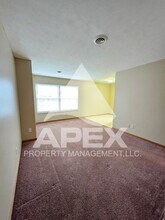 5024 Jacksboro Pike in Knoxville, TN - Building Photo - Building Photo