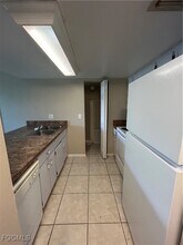 211 Park Ave in La Belle, FL - Foto de edificio - Building Photo