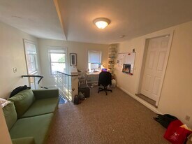 259 Beacon St, Unit R in Somerville, MA - Building Photo