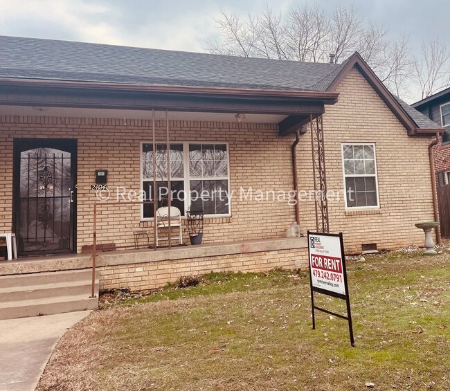 2404 S O St in Fort Smith, AR - Building Photo - Building Photo