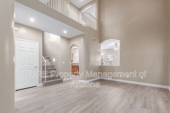 10512 W Almeria Rd in Avondale, AZ - Building Photo - Building Photo