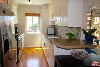22351 Pacific Coast Hwy in Malibu, CA - Building Photo - Building Photo