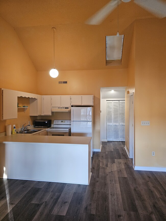 property at 500 Fairway Village Dr